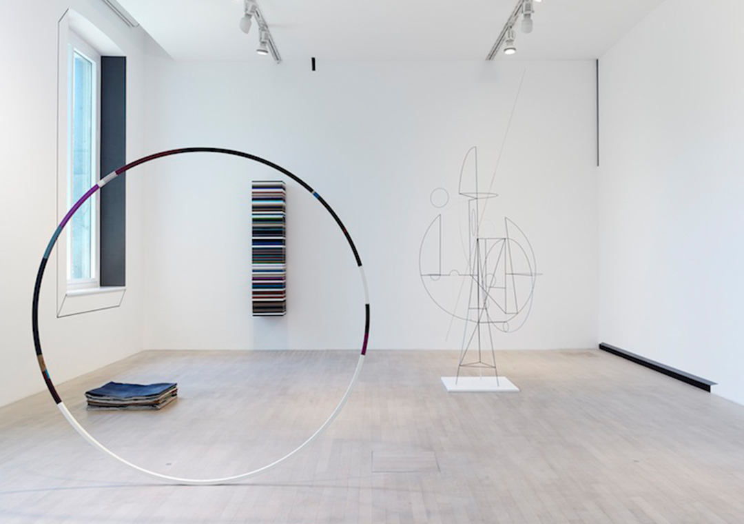 K21_Der-Zerfall-der-Eigenschaften_installview_1